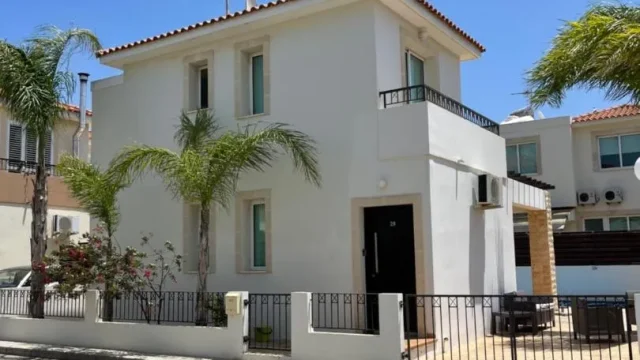 28, Orestiada Villa, Pernera